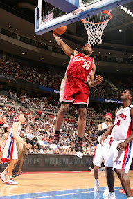 lebron james nba 090424 cle at det 40 game 3 James Near Triple Double Helps Push Pistons to Brink of Elimination