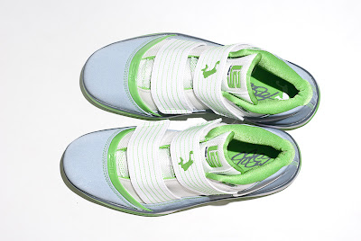 Two Faces of the Dunkman Nike Zoom LeBron Soldier III (3) nike zoom soldier 3 gr dunkman 6 11 Two Faces of the Dunkman Nike Zoom LeBron Soldier III (3)