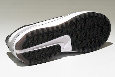 nike zoom lebron 6 low gr black white 5 19 White and Black (101) Nike Zoom LeBron VI Low Sample Photos