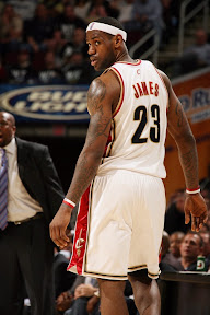 Amazing Encore LeBron and Co. Cruise By Hawks in the Series Opener lebron james nba 090505 cle vs atl 02 game 1 Amazing Encore LeBron and Co. Cruise By Hawks in the Series Opener