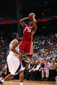 lebron james nba 090509 cle vs atl 14 game 3 LeBron Puts on Another MVP Show. Mo Gets Recruited as Soldier.