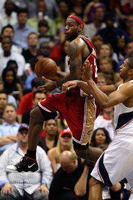 lebron james nba 090509 cle vs atl 23 game 3 LeBron Puts on Another MVP Show. Mo Gets Recruited as Soldier.