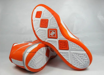 Zoom Soldier III TB (Team Bank) 367183 119 Actual Photos nike zoom soldier 3 tb white orange 1 01 Zoom Soldier III TB (Team Bank) 367183 119 Actual Photos