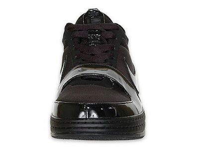 Nike Zoom LeBron VI Low Black/Anthracite Available at Finishline nike zoom lebron 6 low gr black black 1 04 Nike Zoom LeBron VI Low Black/Anthracite Available at Finishline
