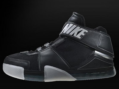 Nike Zoom LeBron II Unreleased Prototype Version nike zoom lebron 2 ss blk wht prototype 1 02 Nike Zoom LeBron II Unreleased Prototype Version