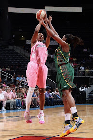 Wearing Brons Think Pink with Atlanta Dream and Soldier III wearing brons wnba soldier3 think pink 02 Wearing Brons Think Pink with Atlanta Dream and Soldier III