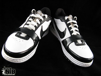 lebron6 low black white 07 web Nike Zoom LeBron VI Low White / Black Patent Leather Showcase