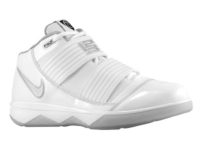 nike zoom soldier 3 tb white white 0 02 Nike Zoom Soldier III Team Bank Styles Available at Eastbay