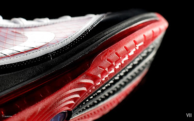 nike air max lebron 7 gr black red white 9 06 Nike Air Max LeBron VII New Official Launch Date   October 29th