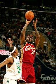 Cavs Lose in the Season Opener. LeBron Breaks out the Black VII. lebron james nba 091029 cle vs bos 03 Cavs Lose in the Season Opener. LeBron Breaks out the Black VII.