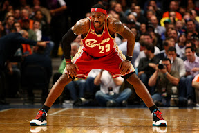 lebron james nba 091106 cle at nyc 17 LeBron Brings Down NYC. Debuts the Red Carpet Nike LeBron VII.