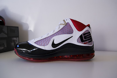nike air max lebron 7 gr black red white 13 05 New Photos Presenting the First Colorway of the Air Max LeBron VII
