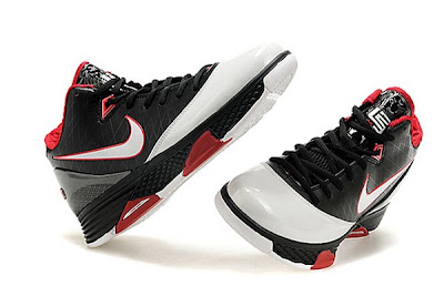 nike zoom soldier 4 ss black white red 1 05 First Look at the LeBron Soldier IV Featuring Zoom Air and Lunarite