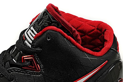 nike zoom soldier 4 ss black white red 1 04 First Look at the LeBron Soldier IV Featuring Zoom Air and Lunarite
