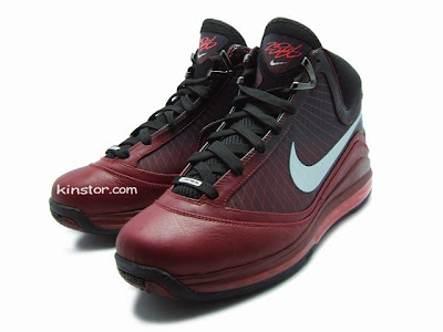 nike air max lebron 7 gr chrismas qs 4 15 A Detailed Look at the Upcoming Christmas Air Max LeBron 7