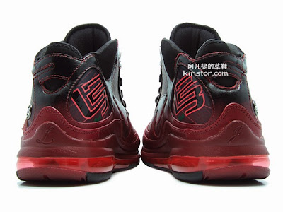 nike air max lebron 7 gr chrismas qs 4 02 A Detailed Look at the Upcoming Christmas Air Max LeBron 7