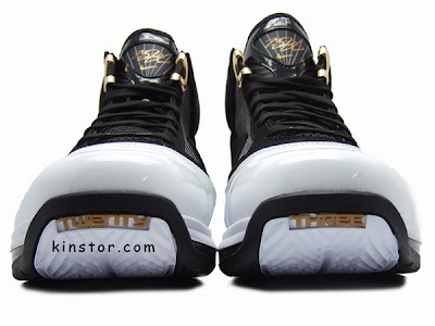 nike air max lebron 7 gr white black gold 4 10 Detailed Look at 375664 011 :: White/Black/Gold :: Nike LeBron VII