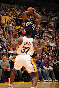 lebron james nba 091225 cle at lal 18 LeBron, Cavs Shine in Rout of Kobe, Lakers. LBJ Debuts the Xmas VII.