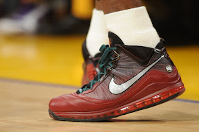 lebron james nba 091225 cle at lal 47 LeBron, Cavs Shine in Rout of Kobe, Lakers. LBJ Debuts the Xmas VII.