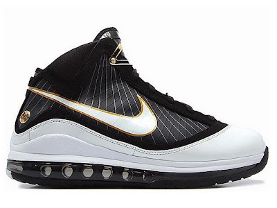 timeline 091229 shoe lebron7 blkwhtgld 2009 10 Timeline