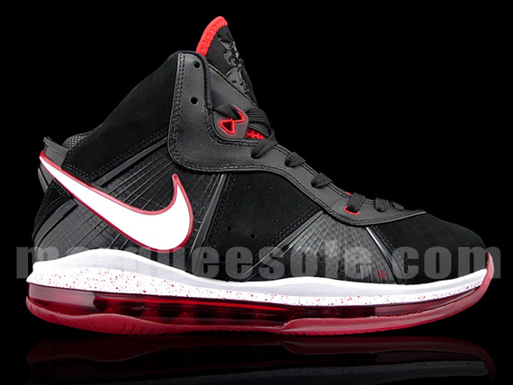 Closer Look at the Nike Air Max LeBron VIII 8 Launch Colorway