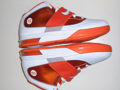 nike zoom soldier 4 tb white orange 1 04 Nike Zoom Soldier IV TB   White/Orange/Grey   Sample Photos