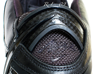 Detailed Look at the Nike Air Max LeBron VII (8) Triple Black nike air max lebron 8 gr black black 2 01 Detailed Look at the Nike Air Max LeBron VII (8) Triple Black