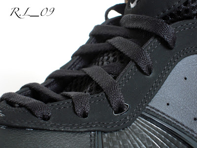 Detailed Look at the Nike Air Max LeBron VII (8) Triple Black nike air max lebron 8 gr black black 2 29 Detailed Look at the Nike Air Max LeBron VII (8) Triple Black
