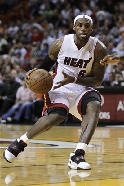 LeBron8217s Next Chapter Starts With Heat Win Wade gets Hurt