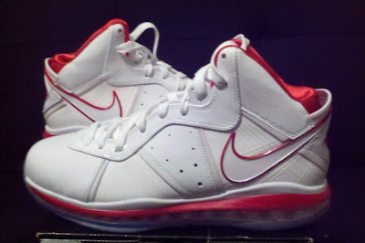 Closer Look at Nike Air Max LeBron 8 China Colorway U.S. Version nike air max lebron 8 gr china 11 01 Closer Look at Nike Air Max LeBron 8 China Colorway U.S. Version