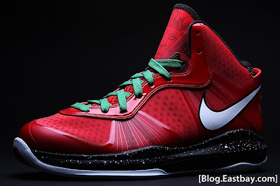 Nike Air Max LeBron 8 V2 Christmas Day Special December 25th nike air max lebron 8 v2 christmas 4 01 Nike Air Max LeBron 8 V2 Christmas Day Special December 25th