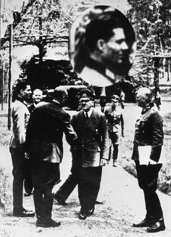 [435px-Bundesarchiv_Bild_146-1984-079-02,_Führerhauptquartier,_Stauffenberg,_Hitler,_Keitel---Stauffenberg[5].jpg]