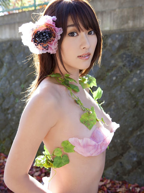 Mikie Hara – Pretty In Pink (4/40) (4/40)