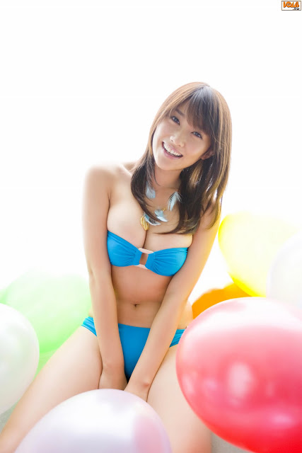 Mikie Hara - Bomb.tv.jpg