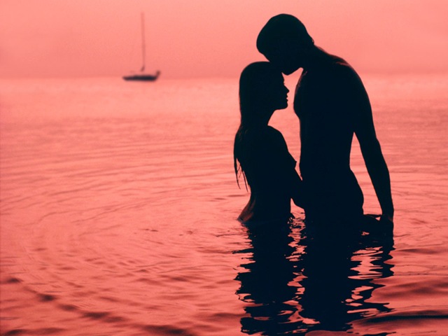 [beach-love-couple-silhouette[2].jpg]