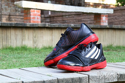 [生活-敗物] 低調紅黑籃球鞋