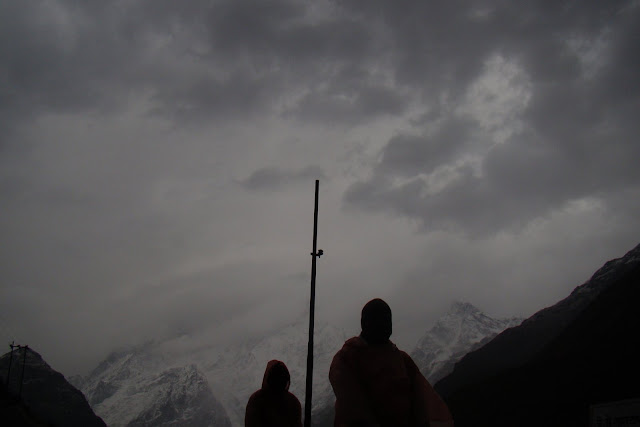 Kedarnath peaks in the background
