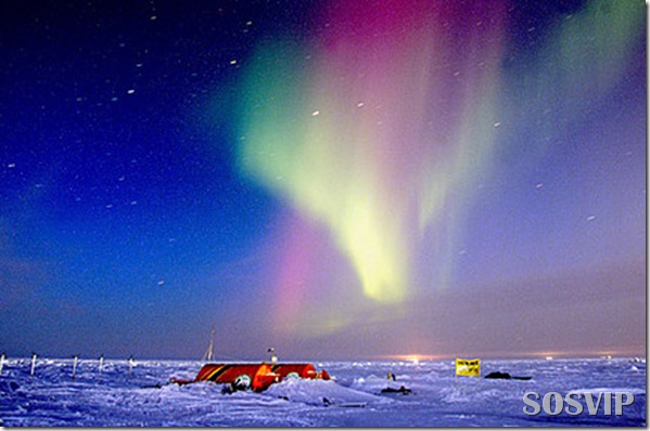 aurora-boreal-en-el-campamento aurora-boreal-en-el-campamento