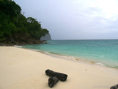 Phi Phi Islands II picture phuket escapade photo