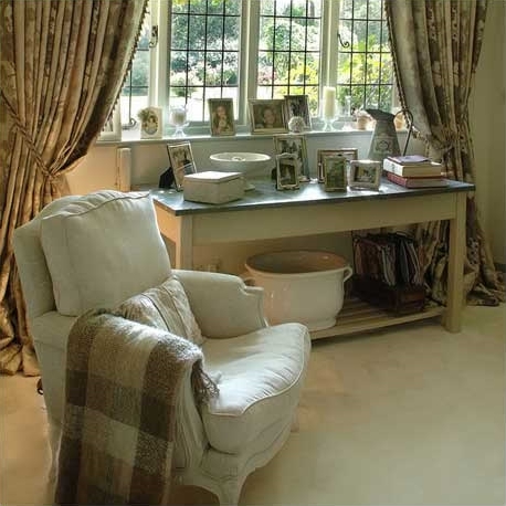Glamorous European Furniture Decoration and Design from Christine Scott Interiors Glamorous European Furniture, Interior House Design, Furniture Design, Living Room Decorating, Living Room Furniture, Bedroom Design, Wall Design Ideas