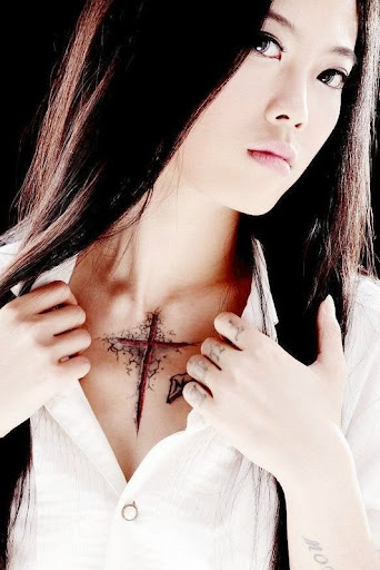 纹身女：愿为党为奴一辈子！（组图）| jiaren.org