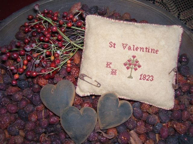 [st. valentine pinkeep[3].jpg]