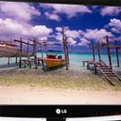 Monitor LG W2053TQ.