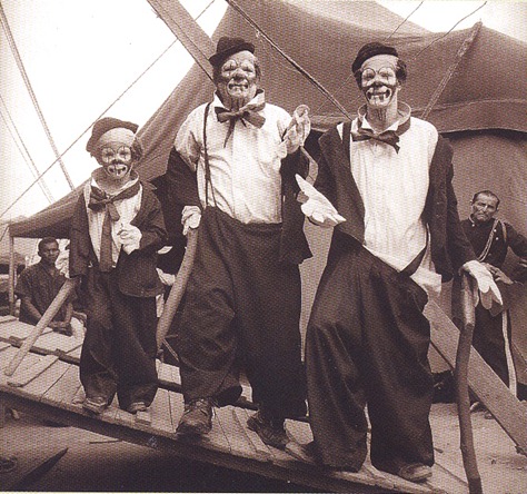 Foto: Circo Nerino em Poções (BA), em 1955 – Fundo Circo Nerino, Centro de Memória do Circo Foto: Circo Nerino em Poções (BA), em 1955 – Fundo Circo Nerino, Centro de Memória do Circo