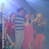 fiesta de disfraces - club sarmiento - 20-03-10 - flasheamos.com.ar-056.JPG