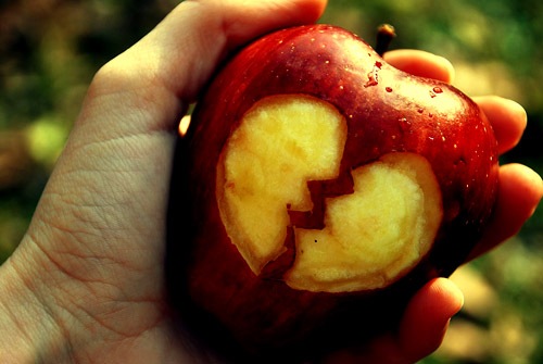 [Apple4.jpg]