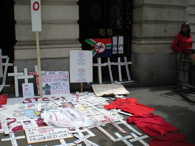 [londonprotestsmay15_8[6].jpg]