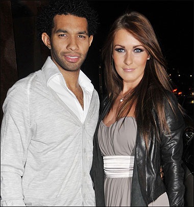 [Grove Amii UK model with UK footballer Jermaine Pennant[4].jpg]