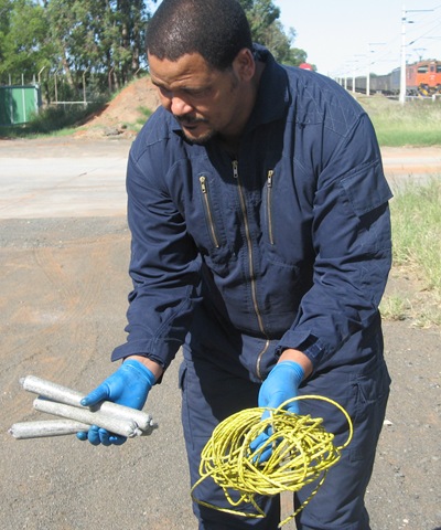 [Explosives cache exploded by LtCol Kallie van Wyk Kuruman April SAPS 2010[3].jpg]