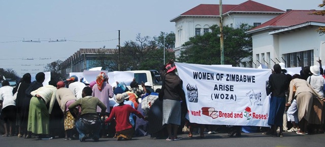 [ZimbabweWomenProtestNov2008_WeWantBread[7].jpg]